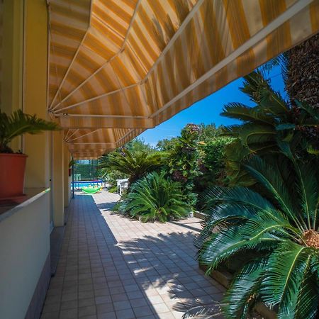 Residence Villa Gloria Борджо-Верецці Екстер'єр фото