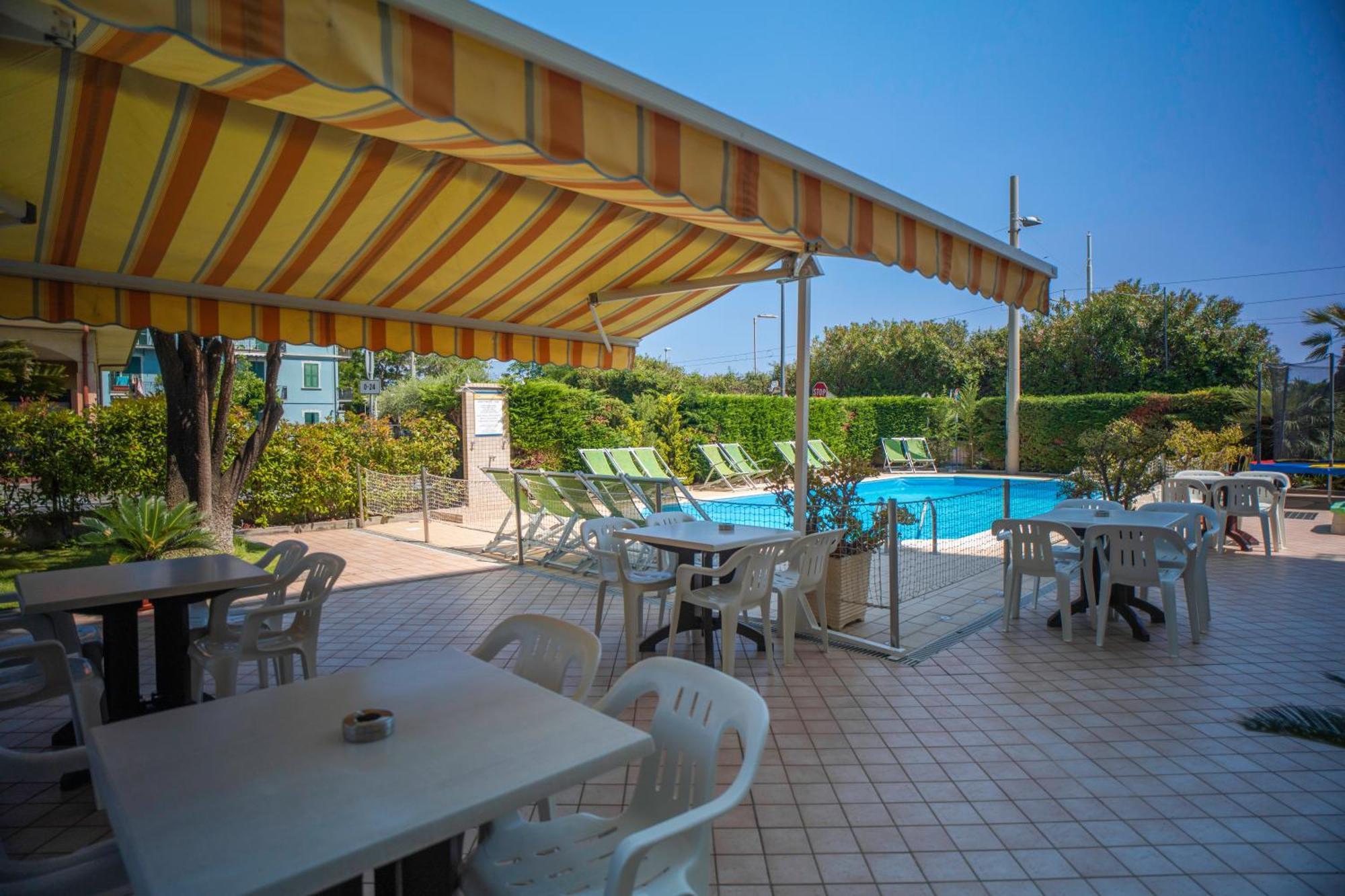 Residence Villa Gloria Борджо-Верецці Екстер'єр фото